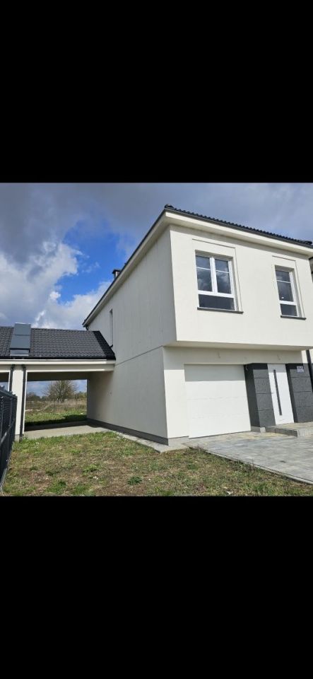 bliźniak, 4 pokoje Józefów. Zdjęcie 1