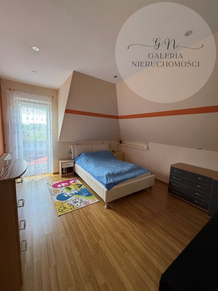 dom wolnostojący, 4 pokoje Szczęsne. Zdjęcie 3