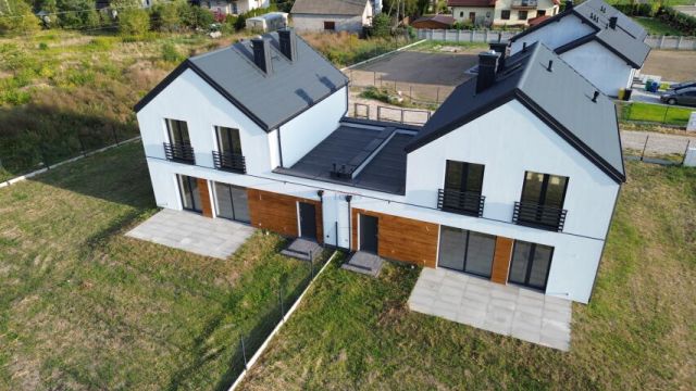 bliźniak, 5 pokoi Uwieliny. Zdjęcie 5