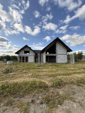 dom wolnostojący, 5 pokoi Kadcza. Zdjęcie 1