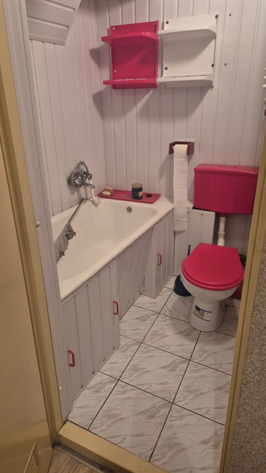 Mieszkanie 3-pokojowe Ostrowiec Świętokrzyski. Zdjęcie 3