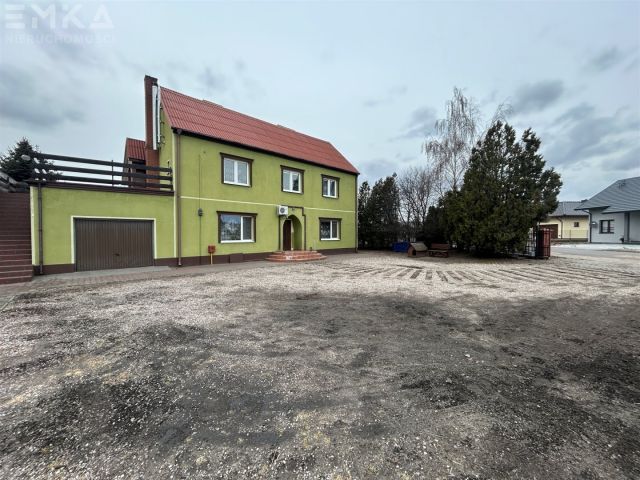 dom wolnostojący, 6 pokoi Piotrków Kujawski, ul. 11 Listopada. Zdjęcie 2