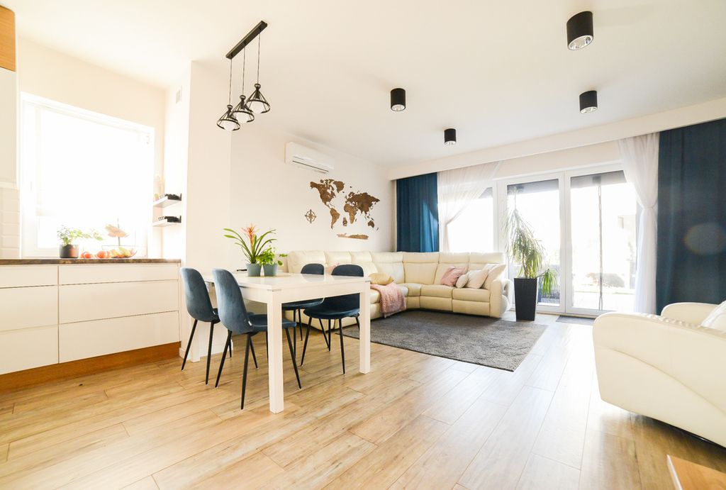 dom szeregowy, 6 pokoi Ząbki, ul. Skowronka. Zdjęcie 17