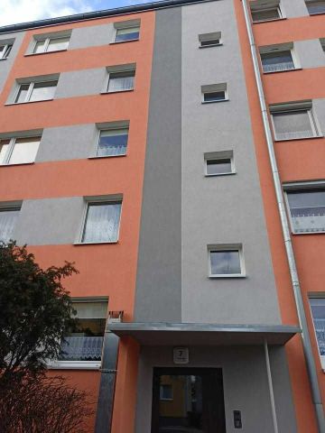 Mieszkanie 3-pokojowe Prudnik, ul. Arki Bożka. Zdjęcie 1