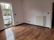 Mieszkanie 4-pokojowe Bardo. Zdjęcie 1