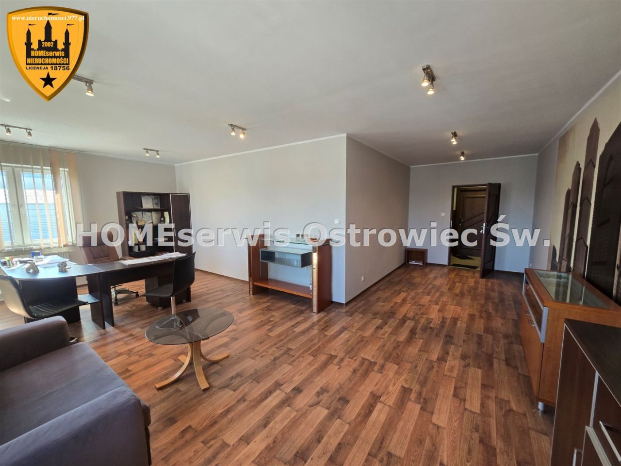 Biuro Ostrowiec Świętokrzyski Huta. Zdjęcie 1