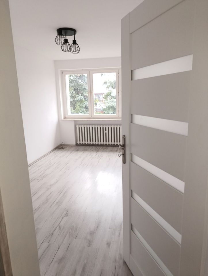 dom wolnostojący, 4 pokoje Toruń Bielawy, ul. Czekoladowa. Zdjęcie 3