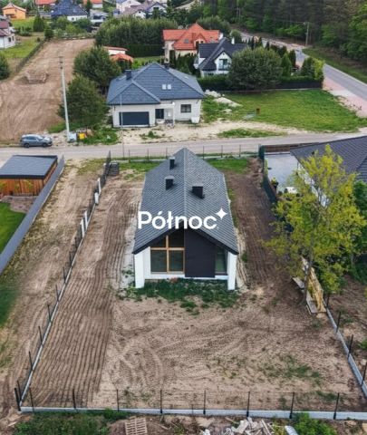 dom wolnostojący, 4 pokoje Sitki, ul. Piaskowa. Zdjęcie 2