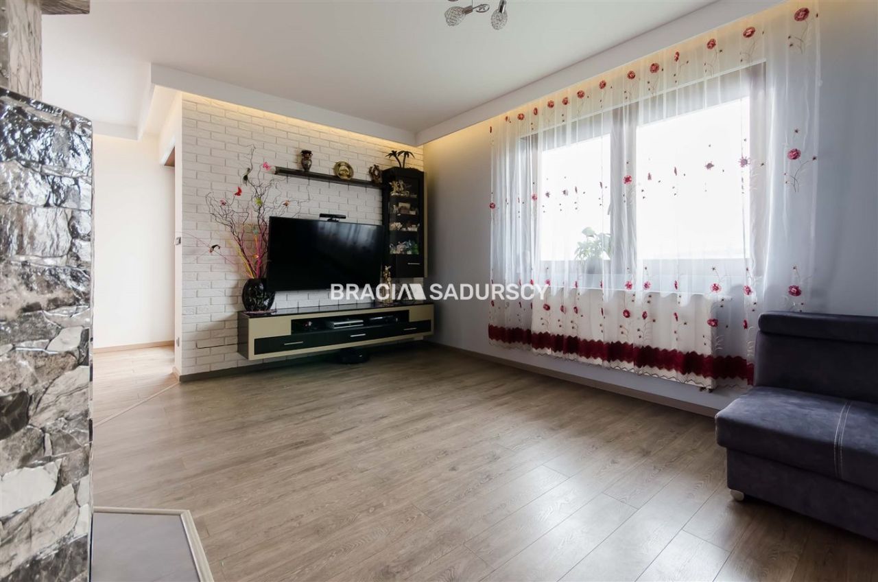 dom wolnostojący, 7 pokoi Myślenice Górne Przedmieście. Zdjęcie 12