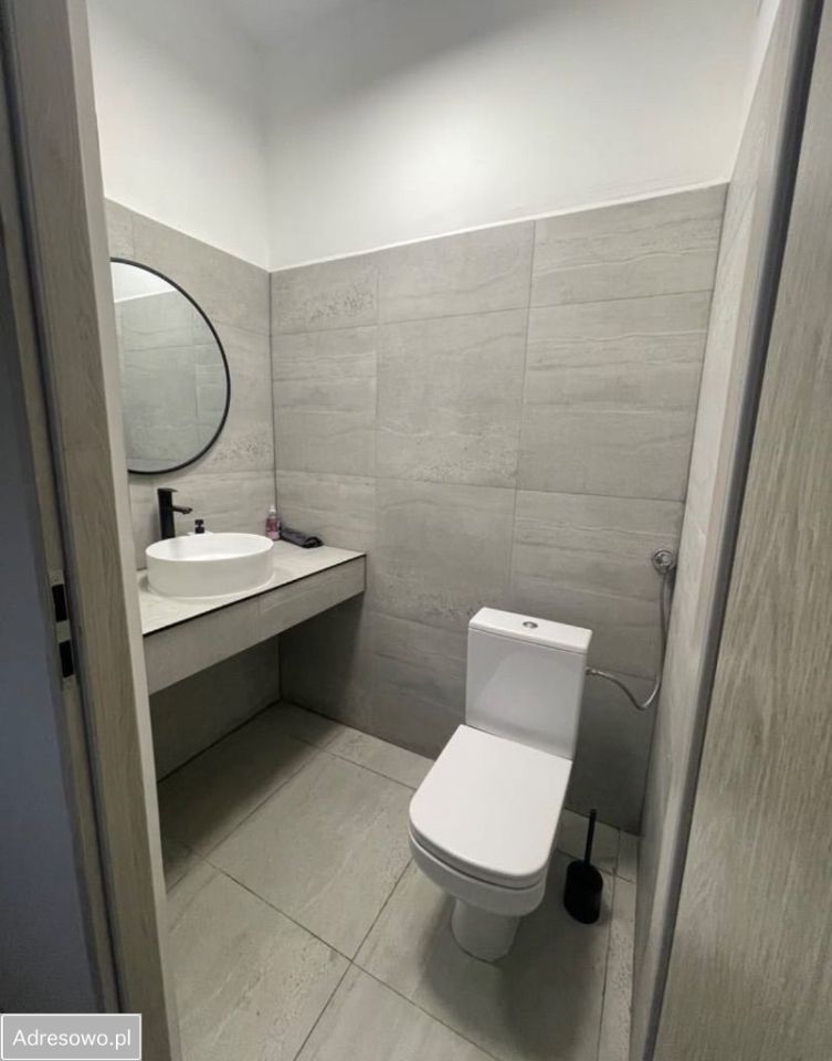 Hala/magazyn Świecie. Zdjęcie 4