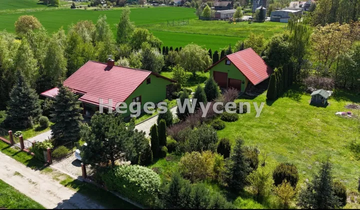 dom wolnostojący, 3 pokoje Czernica