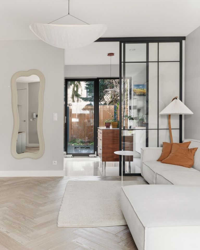 dom szeregowy, 5 pokoi Józefów, ul. Generała Sikorskiego. Zdjęcie 1