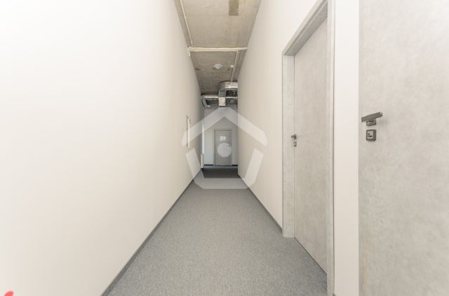 Hala/magazyn Łąka. Zdjęcie 12