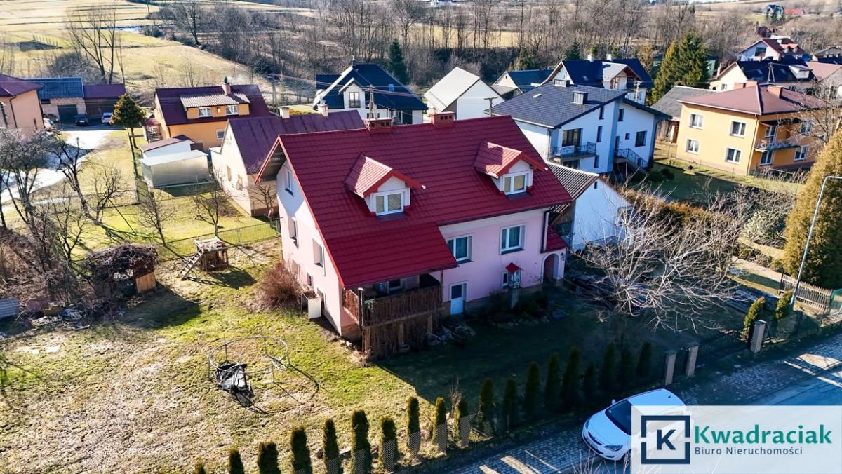 dom wolnostojący, 4 pokoje Lubatowa. Zdjęcie 1