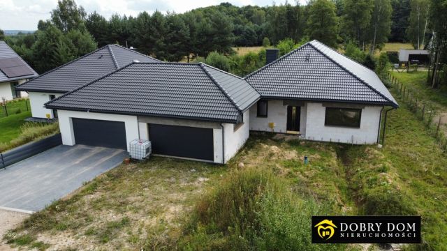 dom wolnostojący, 5 pokoi Fasty. Zdjęcie 3