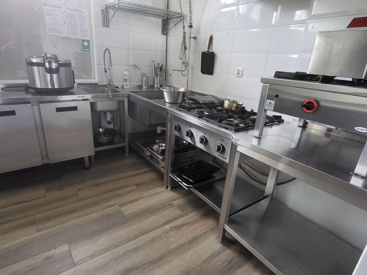 Lokal Gdynia Śródmieście, ul. Antoniego Abrahama. Zdjęcie 3