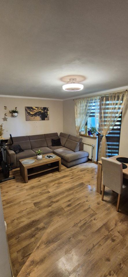 Mieszkanie 3-pokojowe Lubień. Zdjęcie 12