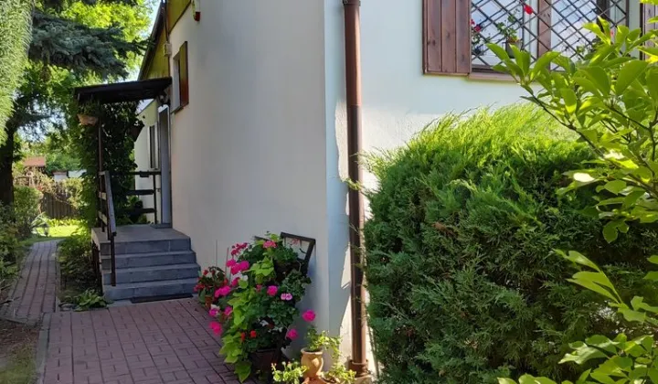 dom wolnostojący, 6 pokoi Michałowice, ul. Słoneczna