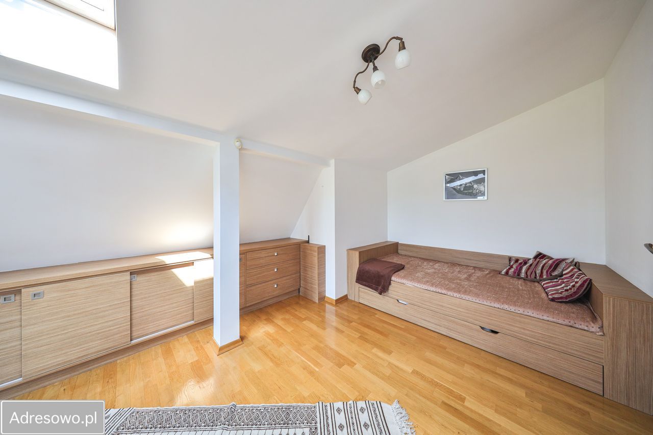 dom wolnostojący, 6 pokoi Walendów, ul. Nad Utratą. Zdjęcie 15