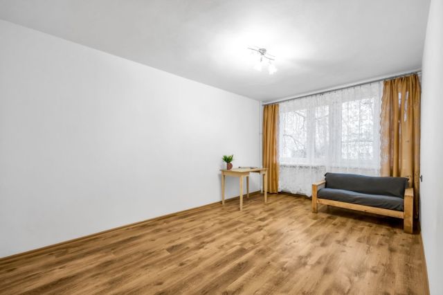 Mieszkanie 2-pokojowe Warszawa Ursus, ul. Kolorowa. Zdjęcie 2