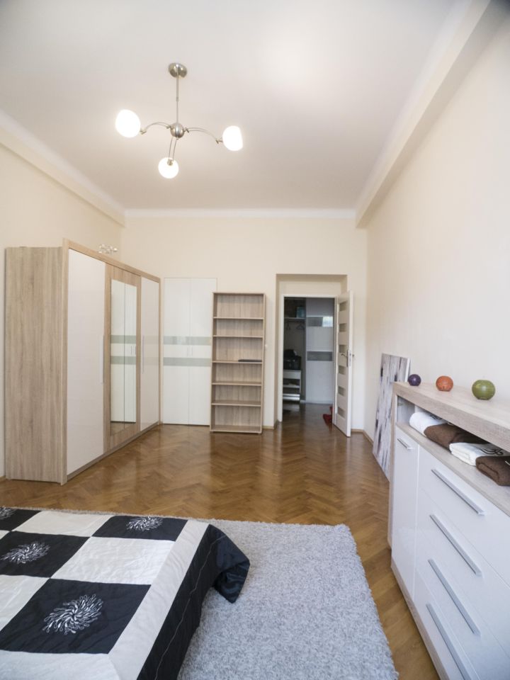 Mieszkanie 3-pokojowe Kraków Stare Miasto, ul. Długa. Zdjęcie 13