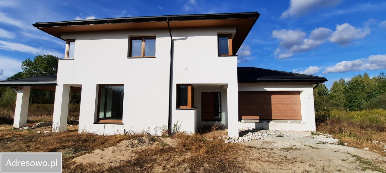 dom wolnostojący, 5 pokoi Królewiec, ul. Dębowa