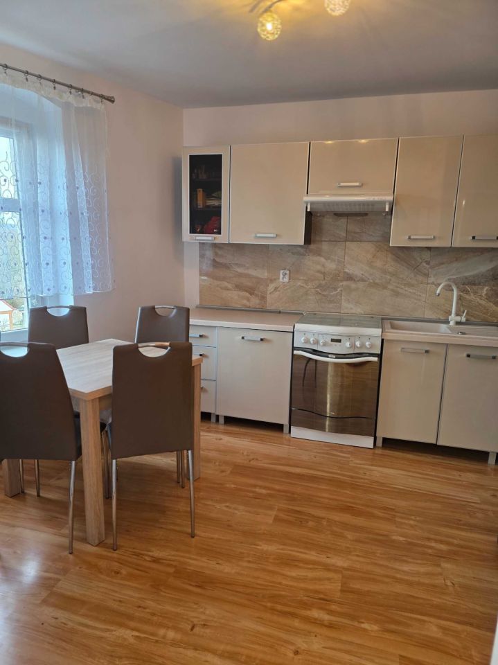 Mieszkanie 1-pokojowe Henryków. Zdjęcie 4