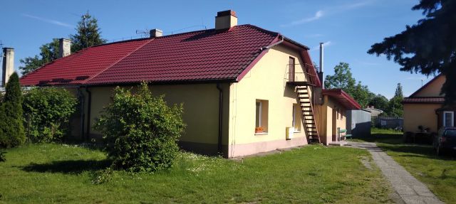 dom wolnostojący Kielce Białogon, ul. Fabryczna. Zdjęcie 1