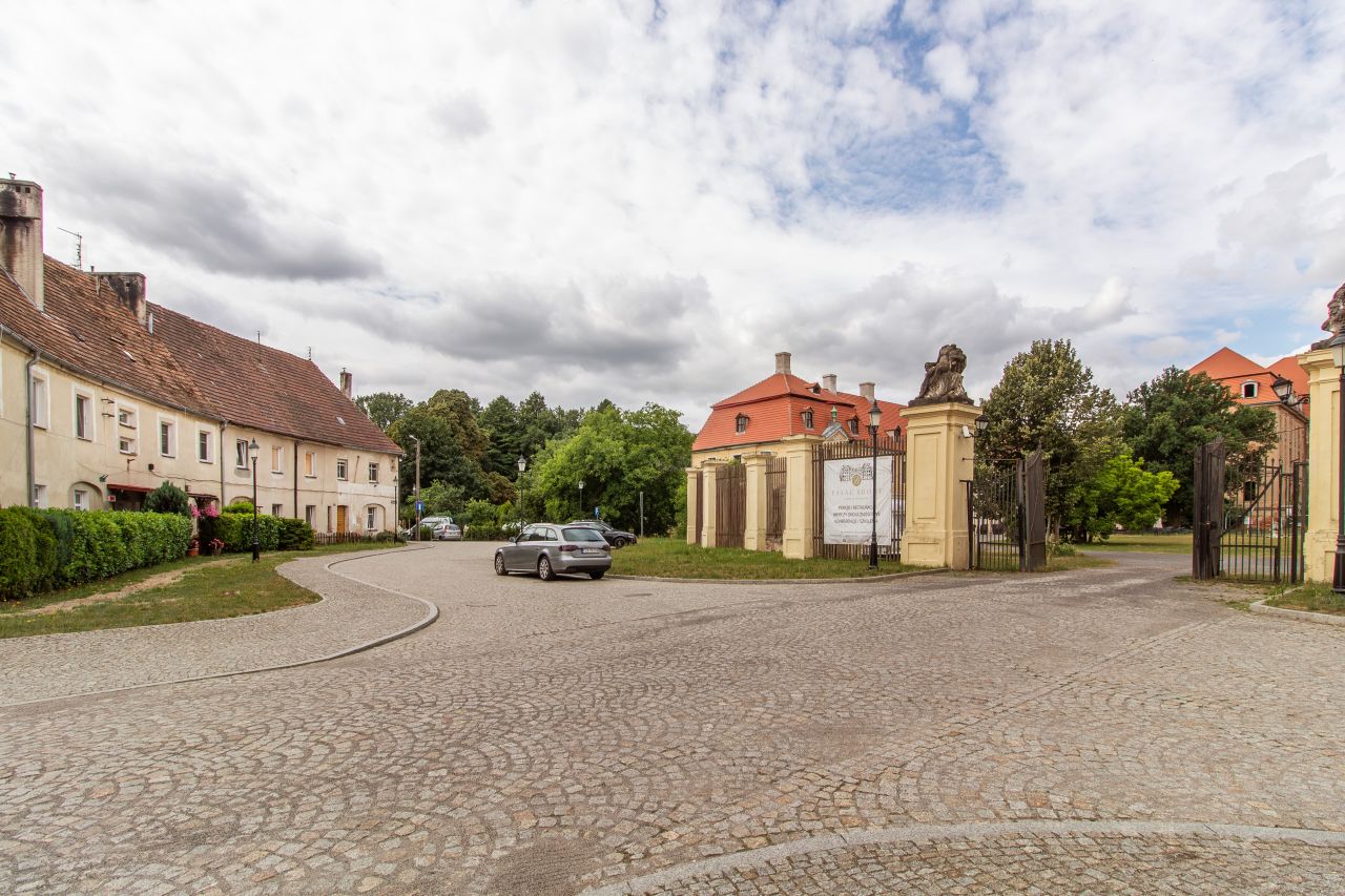Mieszkanie 3-pokojowe Brody, pl. Plac Zamkowy. Zdjęcie 16