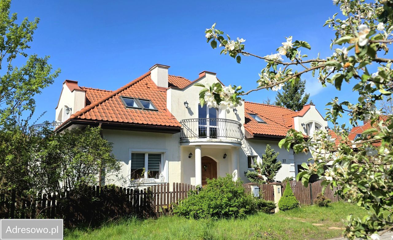 dom wolnostojący, 6 pokoi Gdańsk Kiełpino Górne. Zdjęcie 1