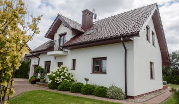 dom wolnostojący, 5 pokoi Spalona, ul. Akacjowa