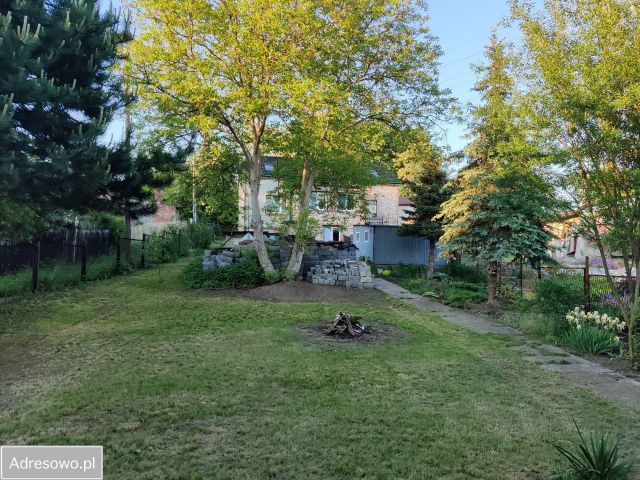 dom wolnostojący, 5 pokoi Częstochowa Zawodzie, ul. Złota. Zdjęcie 1