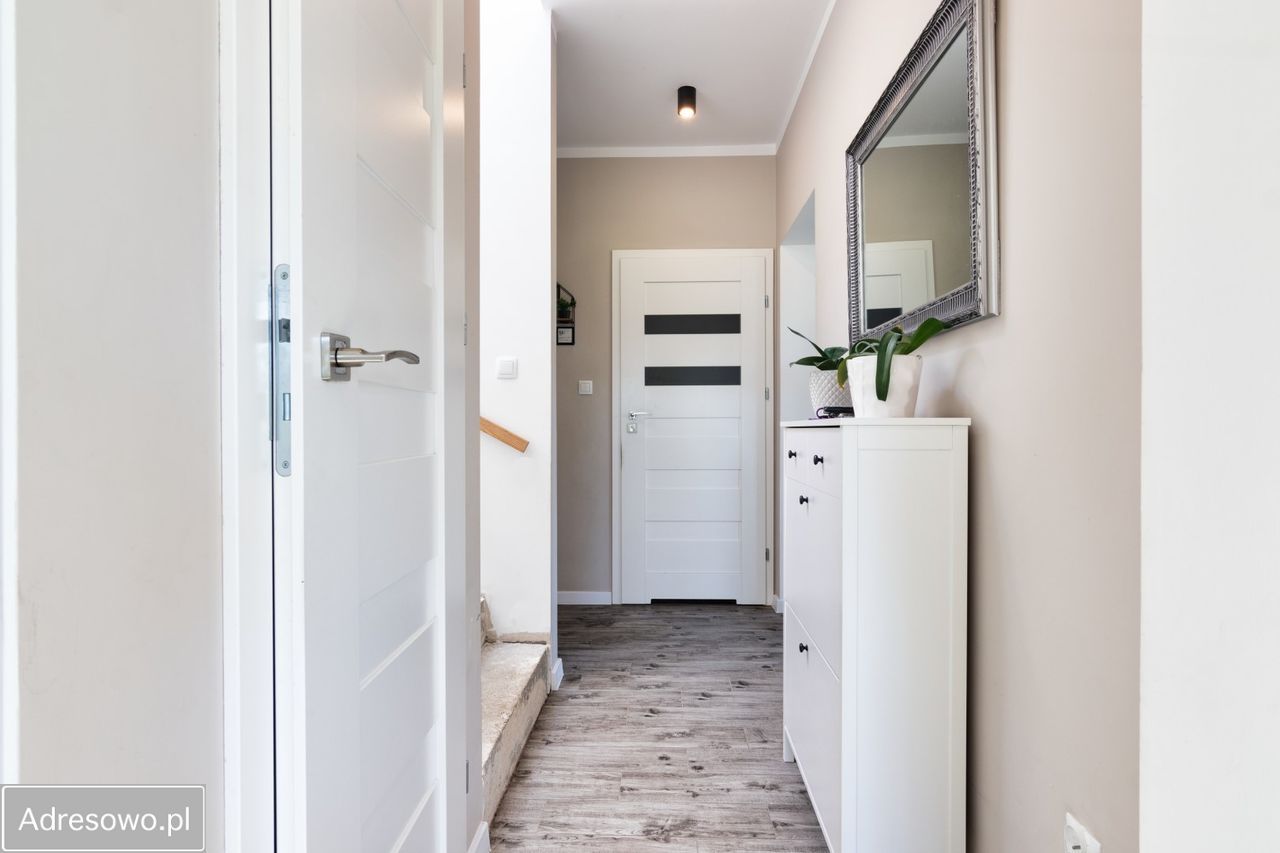 dom wolnostojący, 4 pokoje Dygowo, ul. Kołobrzeska. Zdjęcie 2