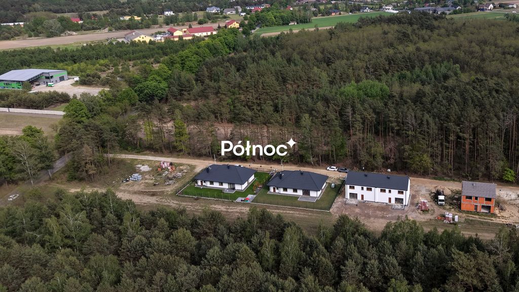 bliźniak, 5 pokoi Karolew. Zdjęcie 12