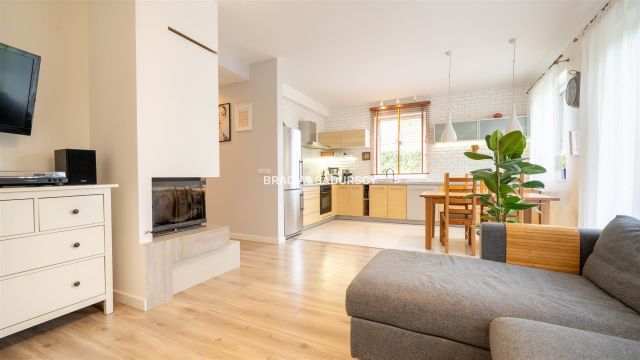 Mieszkanie 3-pokojowe Modlniczka, ul. Wąwozowa. Zdjęcie 1