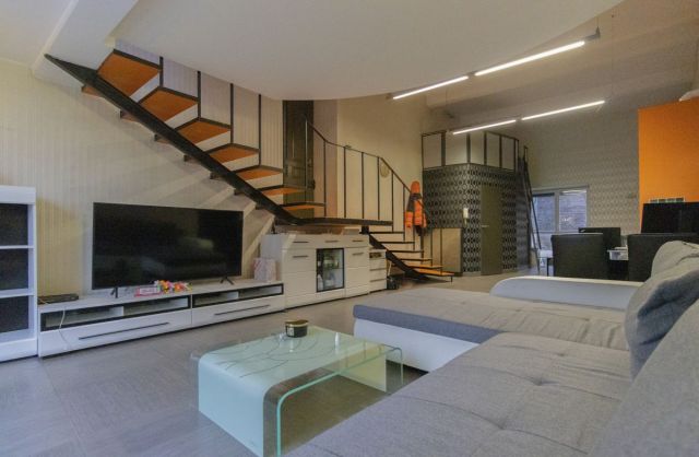 Mieszkanie 3-pokojowe Kraków Cichy Kącik, ul. Jaskółcza. Zdjęcie 1