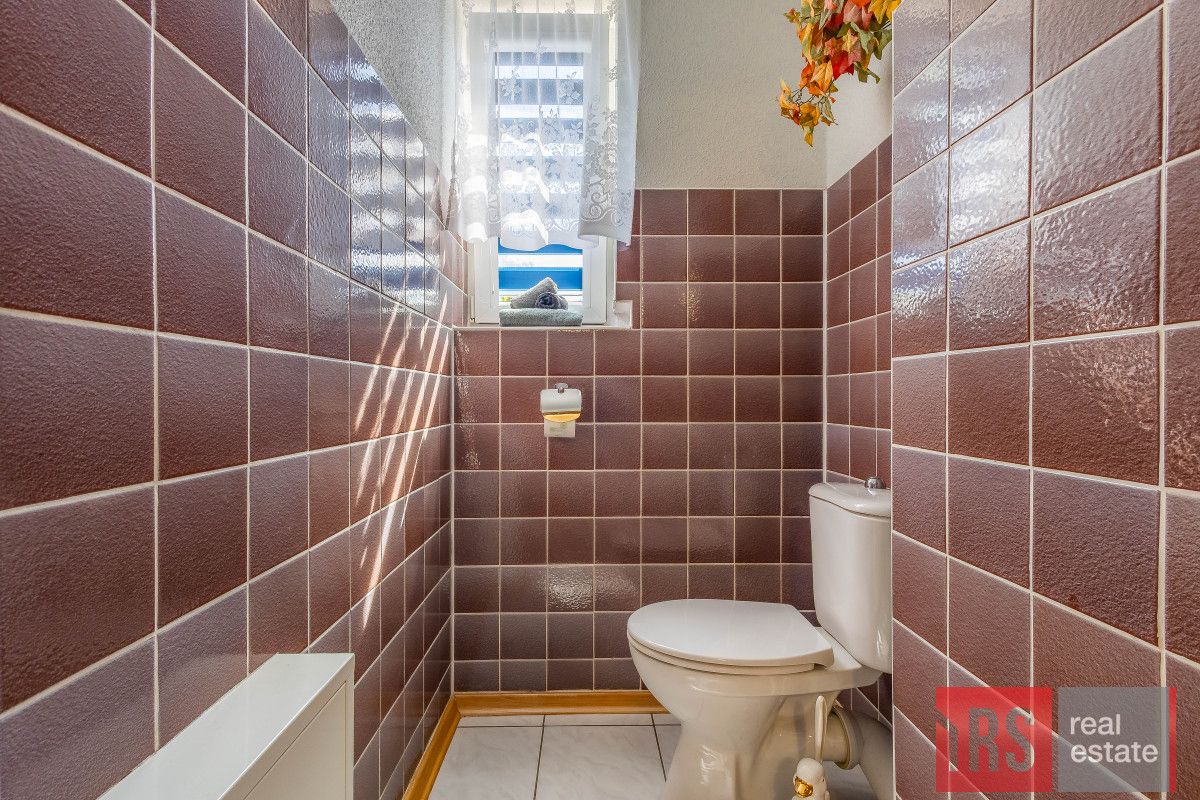 dom wolnostojący, 4 pokoje Laski. Zdjęcie 16