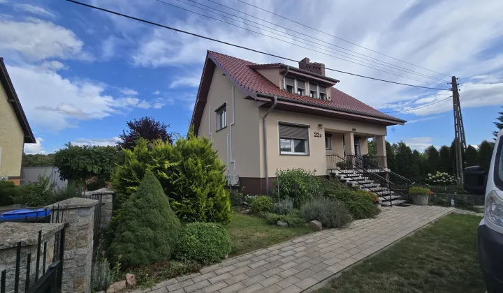 dom wolnostojący Rów