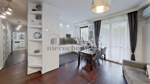 Mieszkanie 3-pokojowe Warszawa Wilanów. Zdjęcie 1