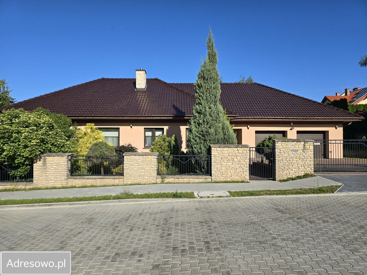 dom wolnostojący, 8 pokoi Starachowice. Zdjęcie 4