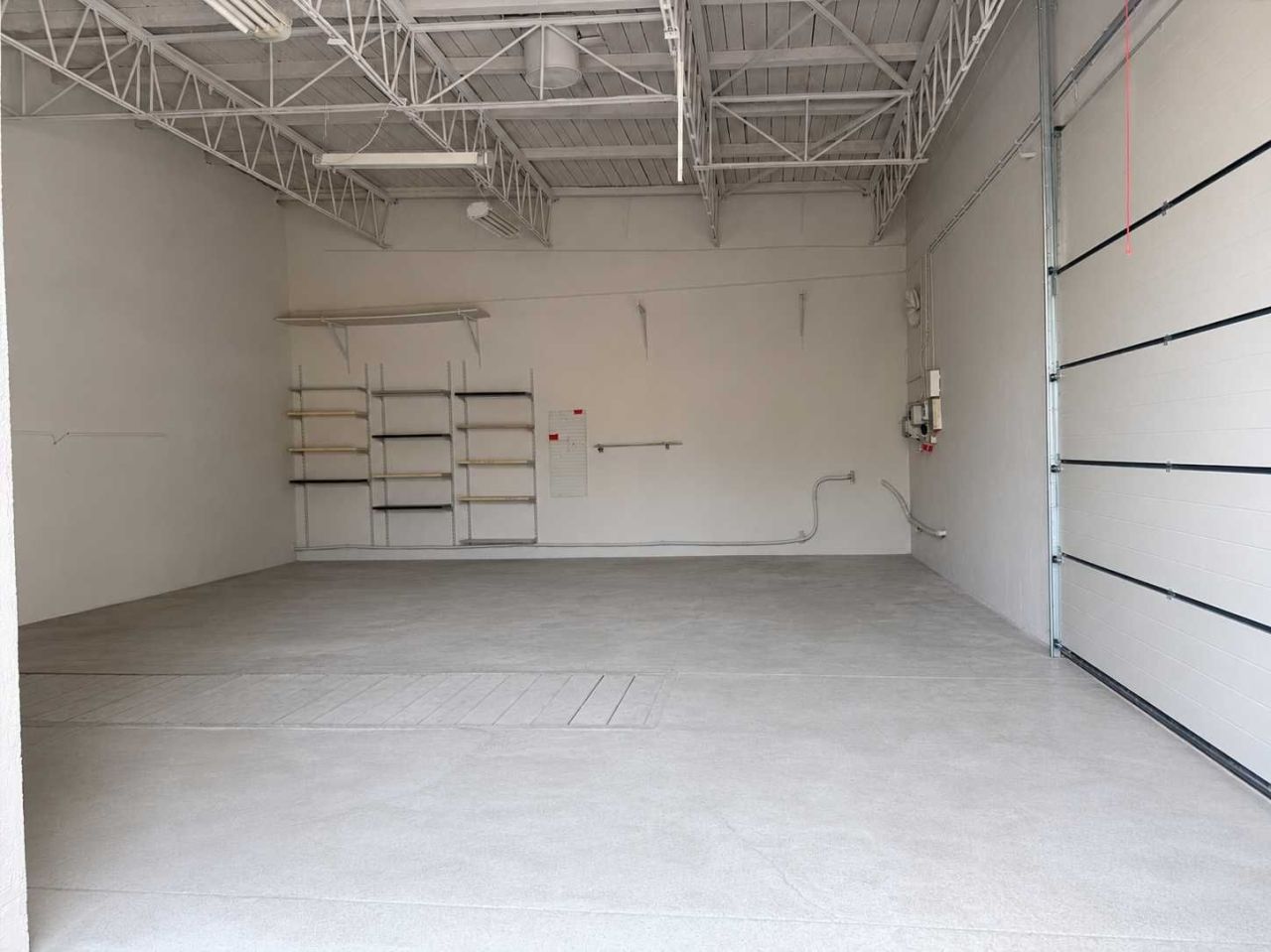 Commercial property, 96 m²