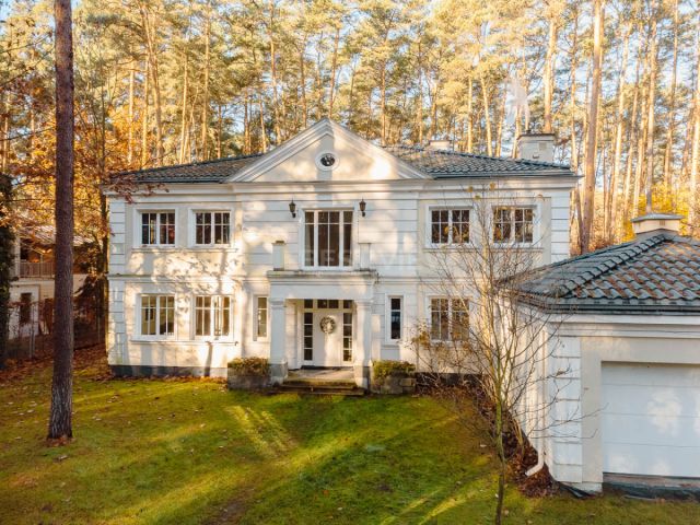 dom wolnostojący, 6 pokoi Magdalenka. Zdjęcie 1