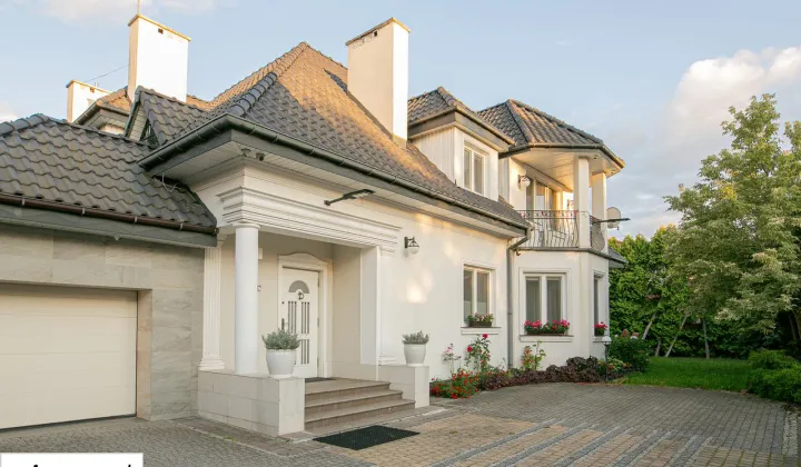 dom wolnostojący, 8 pokoi Warszawa Ursynów, ul. Karczunkowska