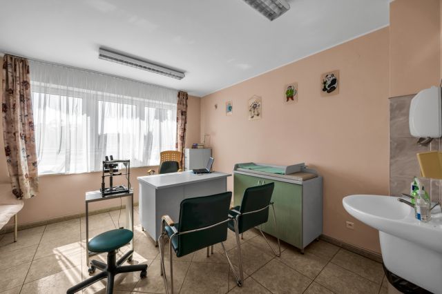 dom wolnostojący, 8 pokoi Kalisz, ul. Żwirki i Wigury. Zdjęcie 22