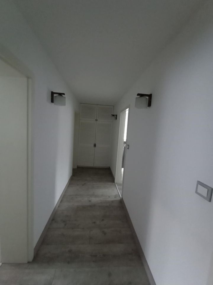 Mieszkanie 5-pokojowe Żulice. Zdjęcie 3