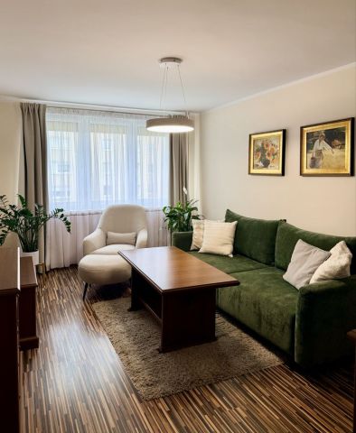 Mieszkanie 3-pokojowe Sulechów, os. Konstytucji 3 Maja. Zdjęcie 1