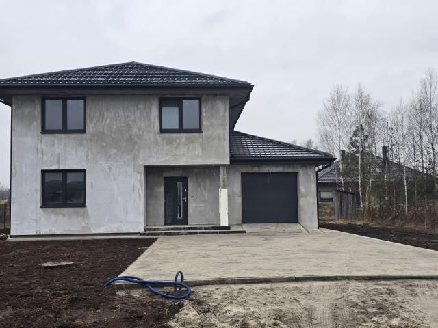 dom wolnostojący, 4 pokoje Emilianów. Zdjęcie 1