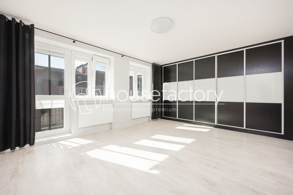 Mieszkanie 3-pokojowe Łódź Bałuty, ul. Romanowska. Zdjęcie 1