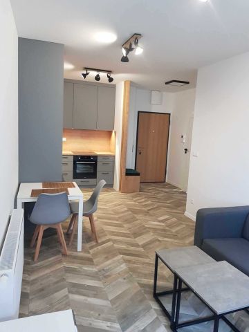 Mieszkanie 2-pokojowe Żyrardów Centrum, ul. Stefana Okrzei. Zdjęcie 1