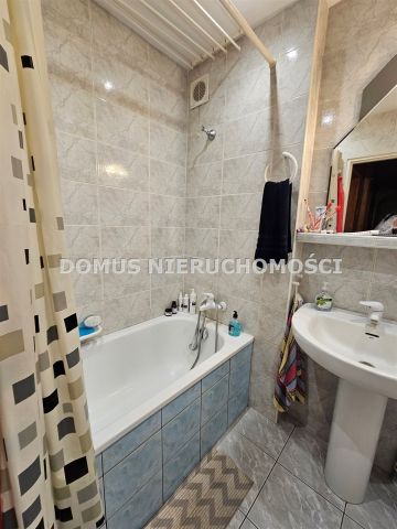 Mieszkanie 3-pokojowe Łask. Zdjęcie 12